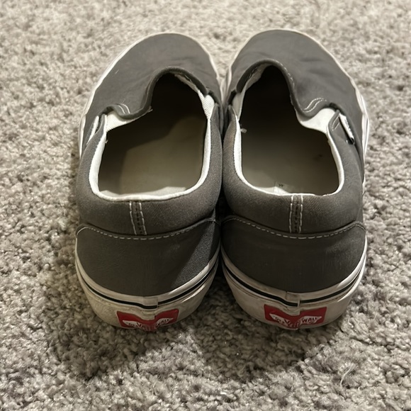 Slip on grey Vans, Women’s 9.5/Men’s 8 - Picture 3 of 5